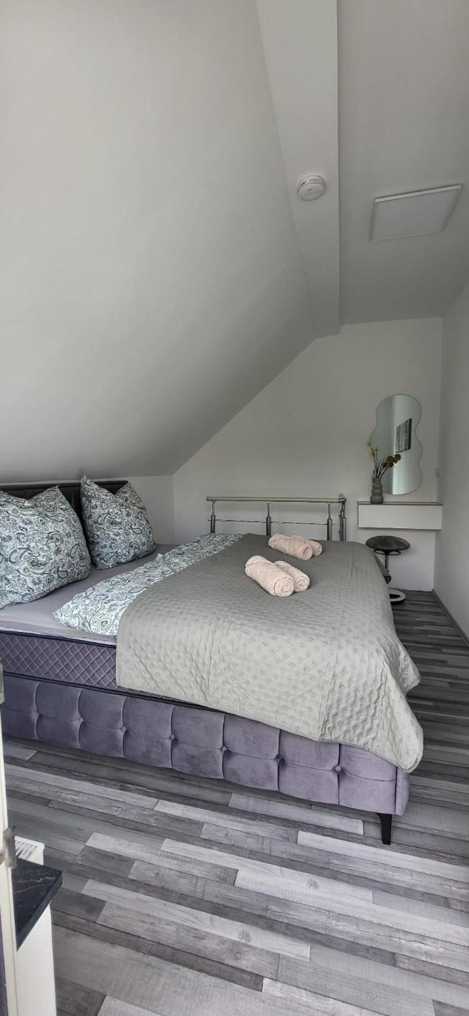 E+E Apartment Nah Am Centro Оберхаузен Екстериор снимка